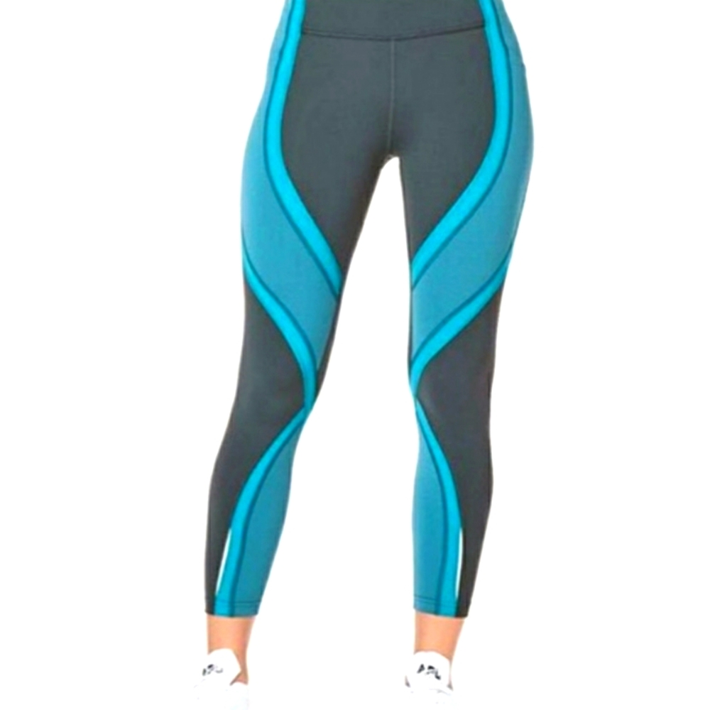 Lululemon Wild Twist 7/8 Tight *25"
